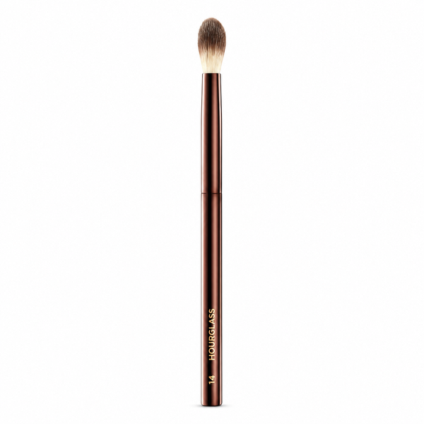 Кисть для нанесения пудры вокруг глаз Hourglass N&ordm;14 Detail Setting Brush Hourglass N&ordm;14 фото