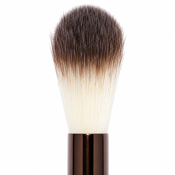 Кисть для нанесения пудры вокруг глаз Hourglass N&ordm;14 Detail Setting Brush Hourglass N&ordm;14 фото