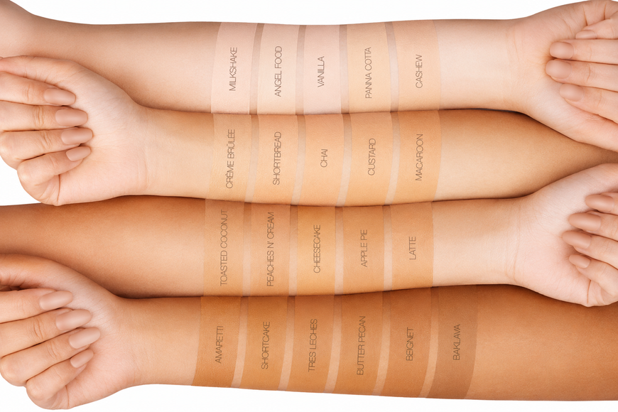 Тональная основа Huda Beauty Fauxlens Foundation Vanilla 120B Vanilla 120B фото